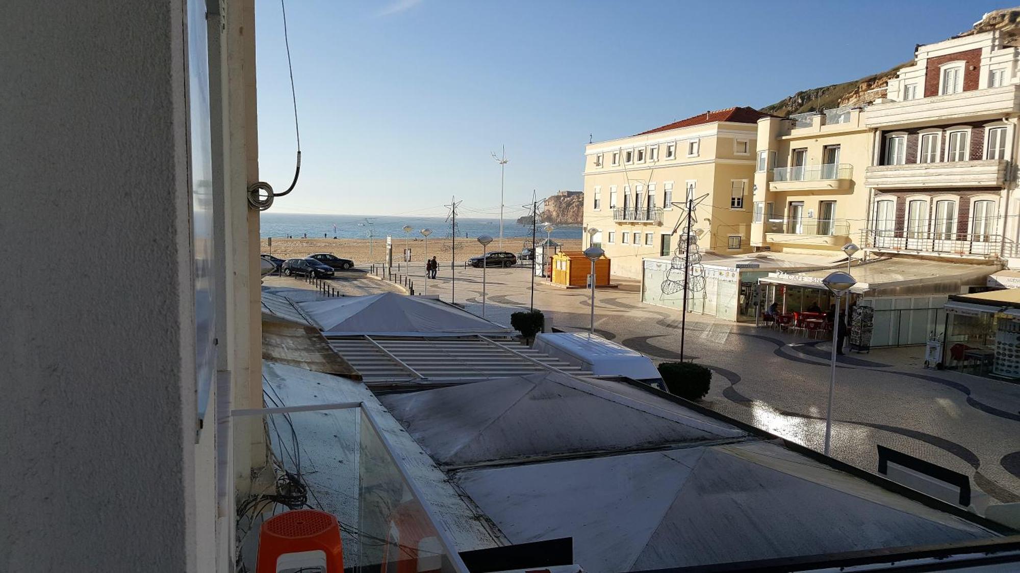 Bed and breakfast By The Sea - Nazaré Extérieur photo