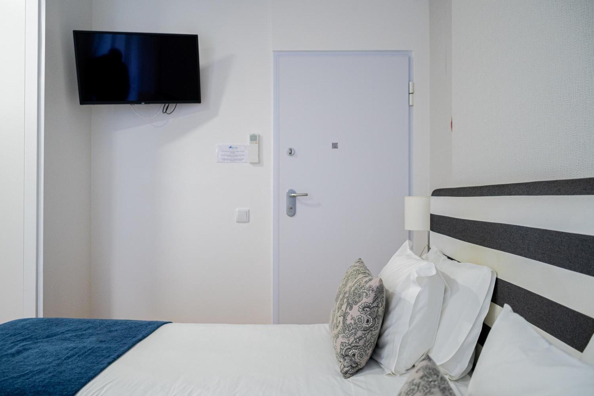 Bed and breakfast By The Sea - Nazaré Extérieur photo