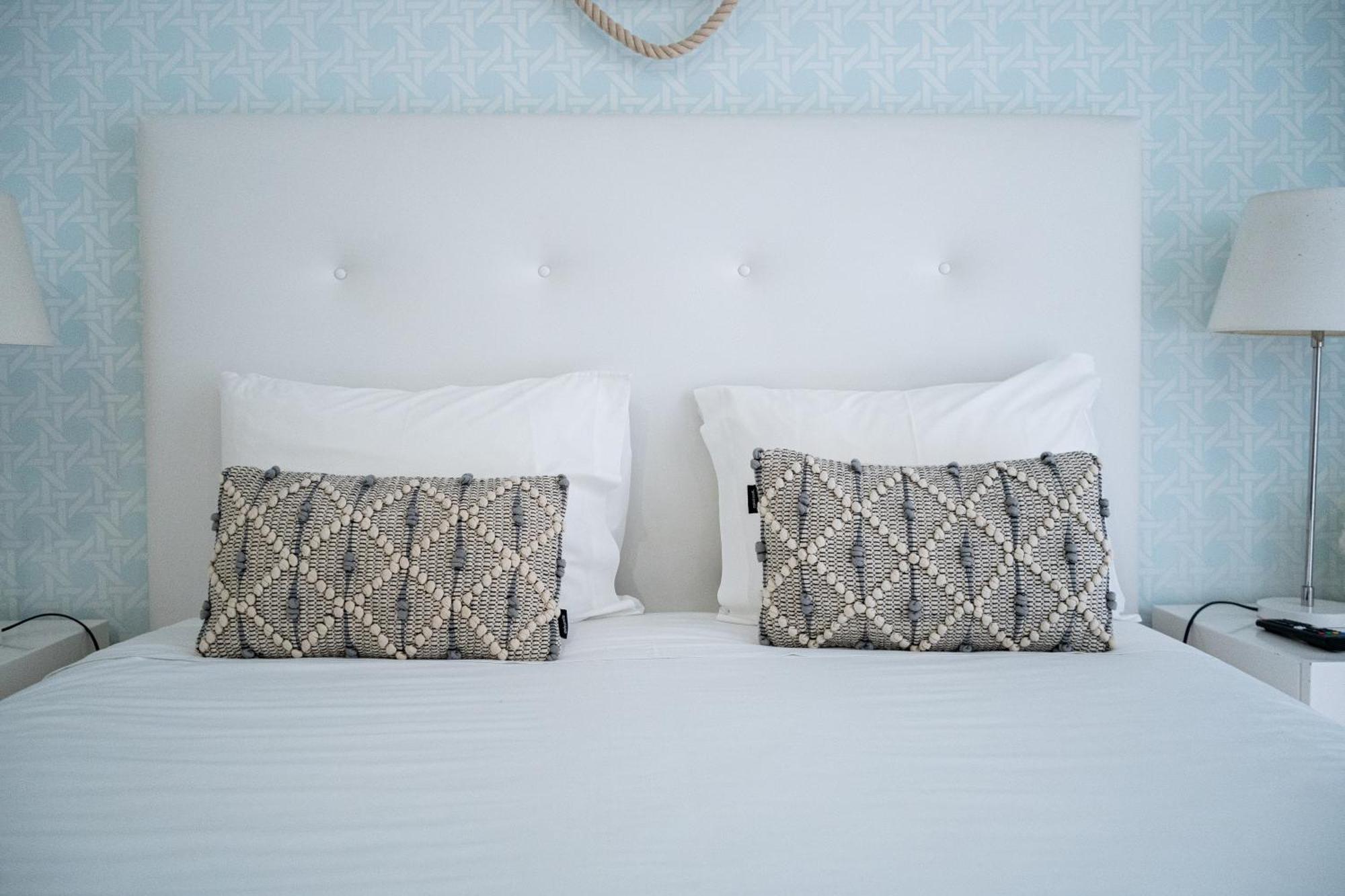 Bed and breakfast By The Sea - Nazaré Extérieur photo