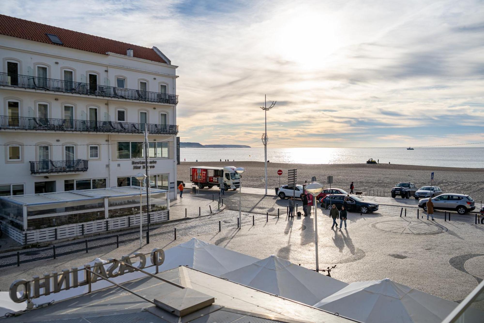 Bed and breakfast By The Sea - Nazaré Extérieur photo
