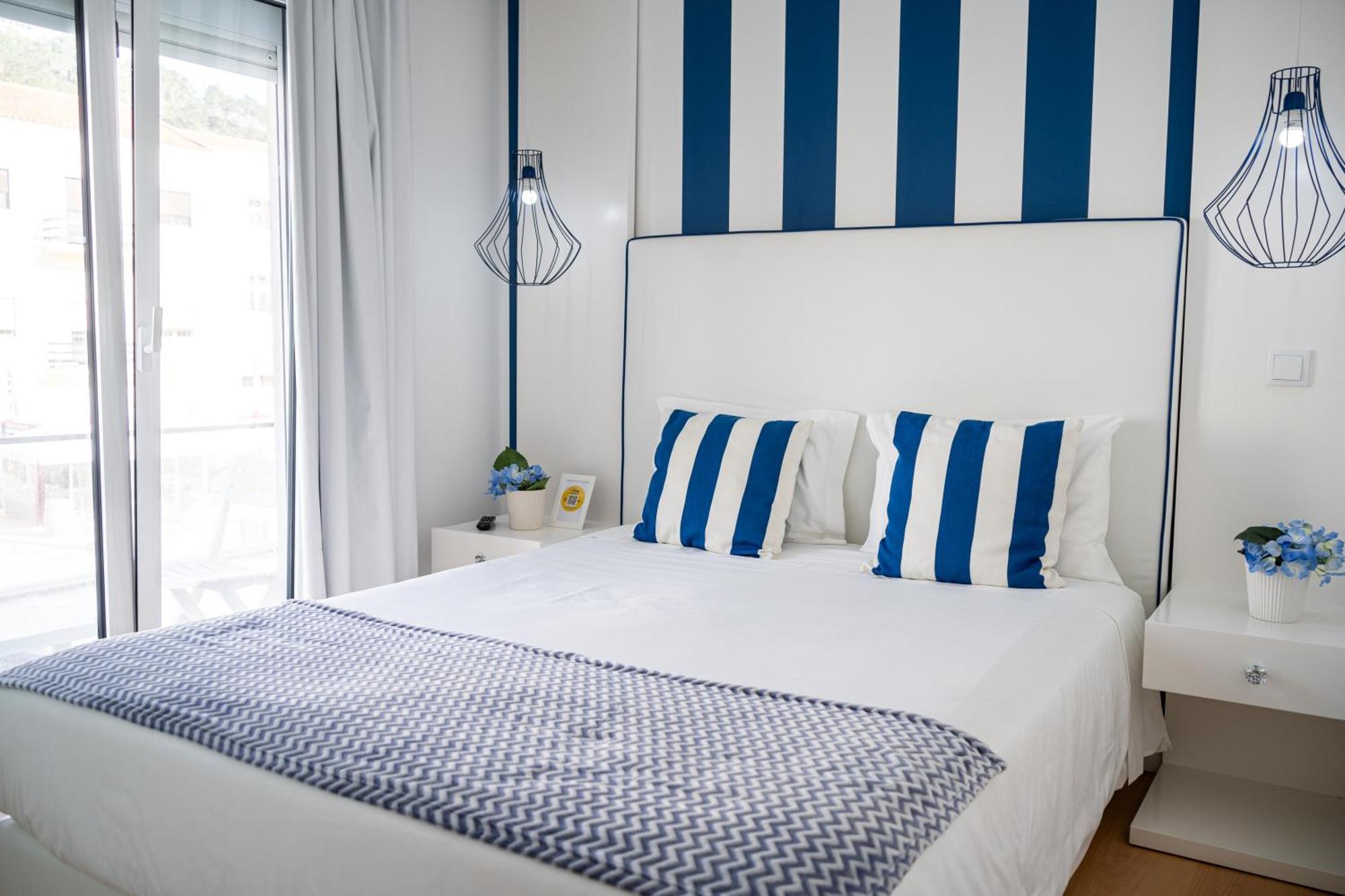 Bed and breakfast By The Sea - Nazaré Extérieur photo