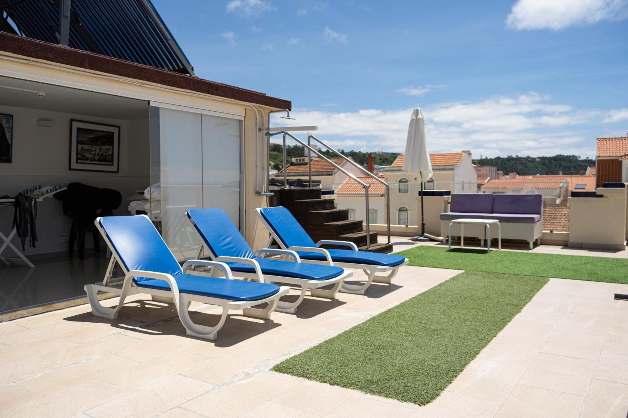 Bed and breakfast By The Sea - Nazaré Extérieur photo