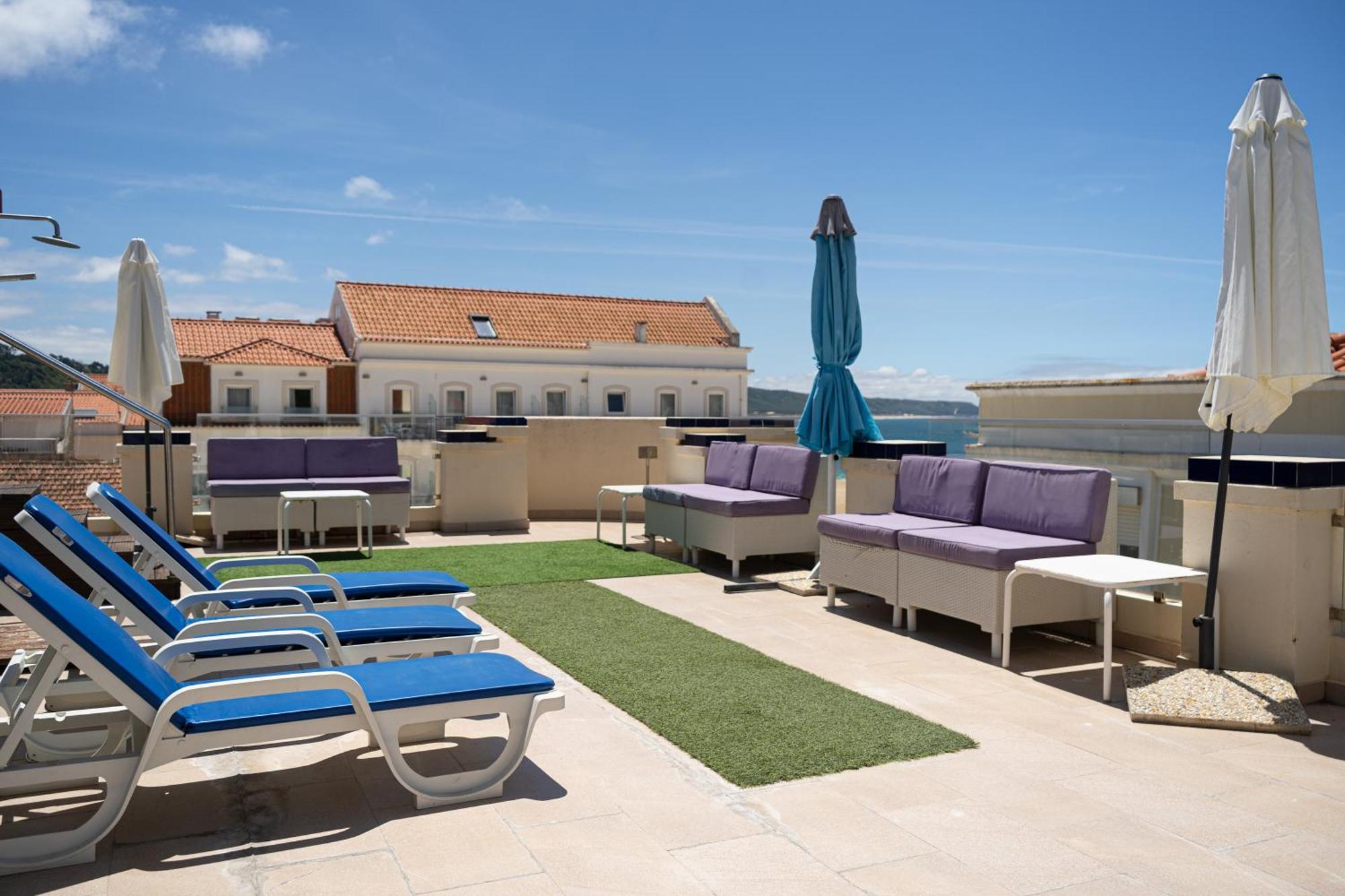 Bed and breakfast By The Sea - Nazaré Extérieur photo